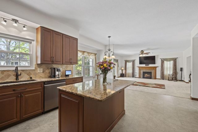 2458 Hickorybend Court, Grove City, OH 43123