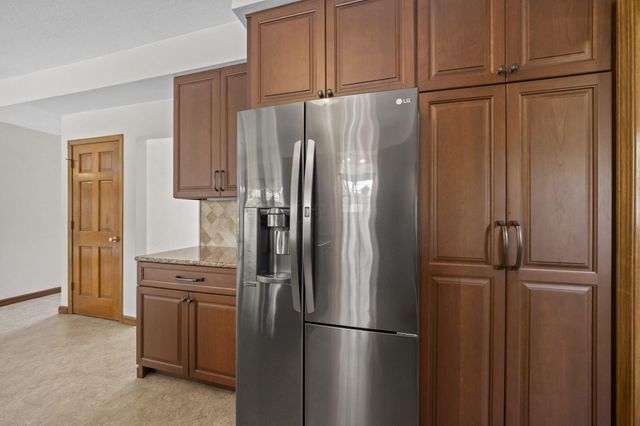 2458 Hickorybend Court, Grove City, OH 43123