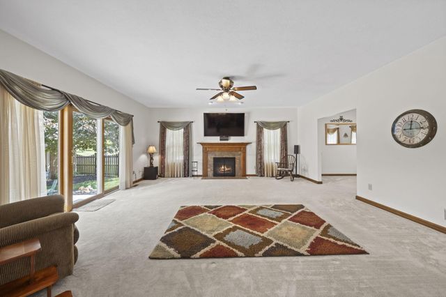 2458 Hickorybend Court, Grove City, OH 43123