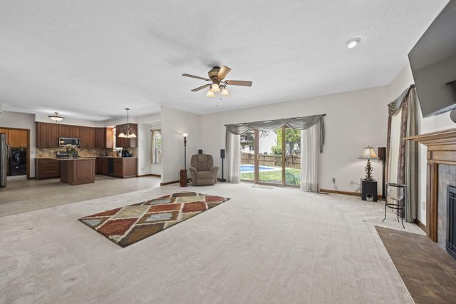 2458 Hickorybend Court, Grove City, OH 43123