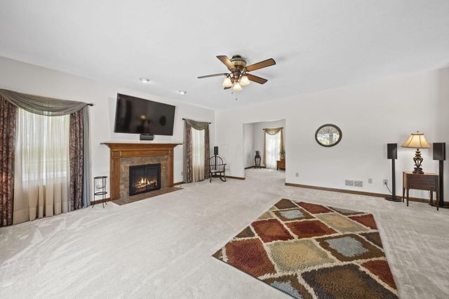 2458 Hickorybend Court, Grove City, OH 43123