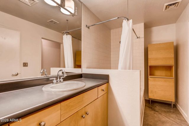 914 E OSBORN Road 210, Phoenix, AZ 85014