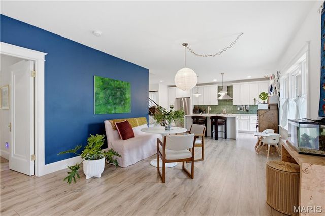 513 Hollywood Place, Webster Groves, MO 63119