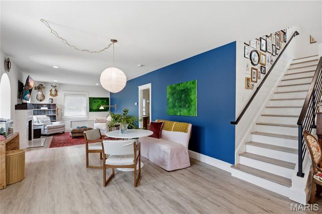 513 Hollywood Place, Webster Groves, MO 63119