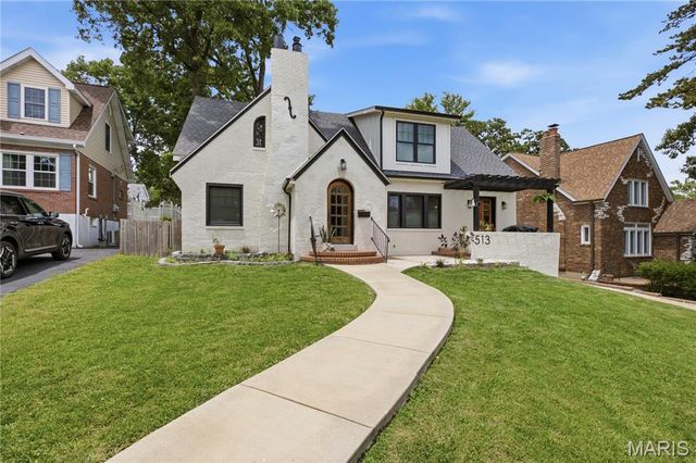513 Hollywood Place, Webster Groves, MO 63119