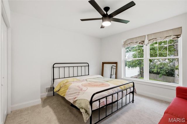 513 Hollywood Place, Webster Groves, MO 63119
