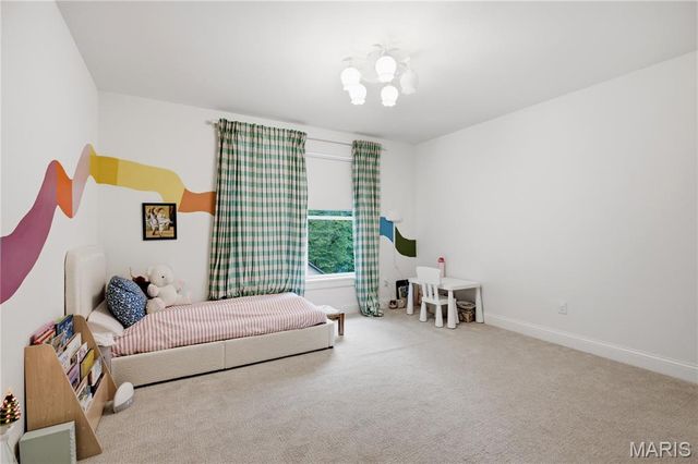 513 Hollywood Place, Webster Groves, MO 63119