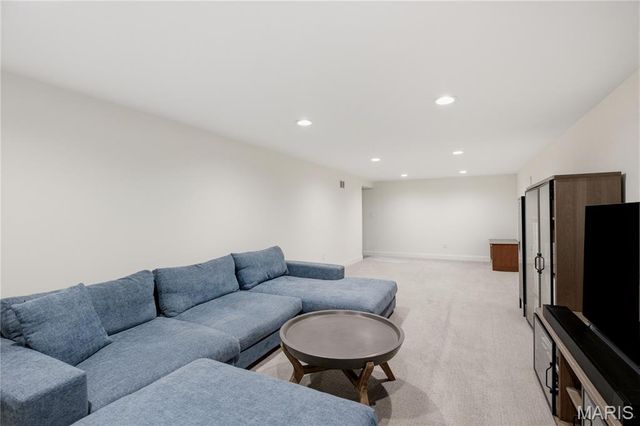 513 Hollywood Place, Webster Groves, MO 63119