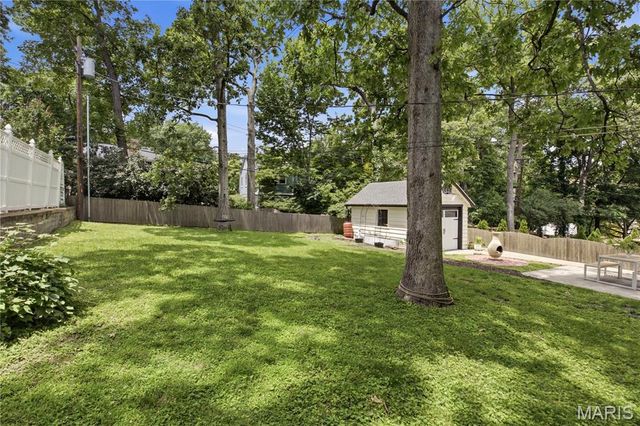 513 Hollywood Place, Webster Groves, MO 63119