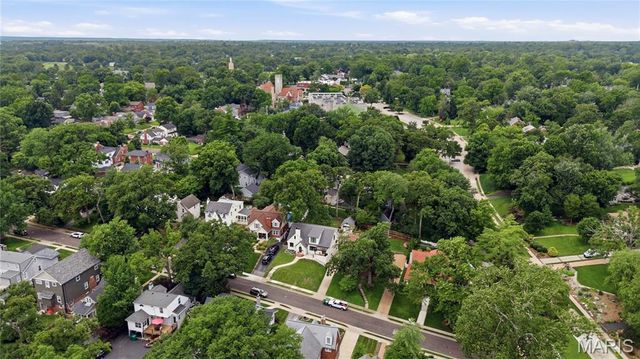 513 Hollywood Place, Webster Groves, MO 63119
