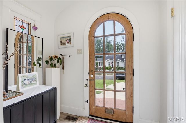513 Hollywood Place, Webster Groves, MO 63119