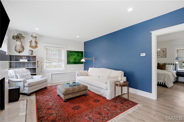 513 Hollywood Place, Webster Groves, MO 63119