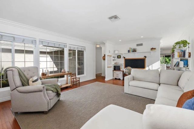 6849 Ballinger Avenue, San Diego, CA 92119