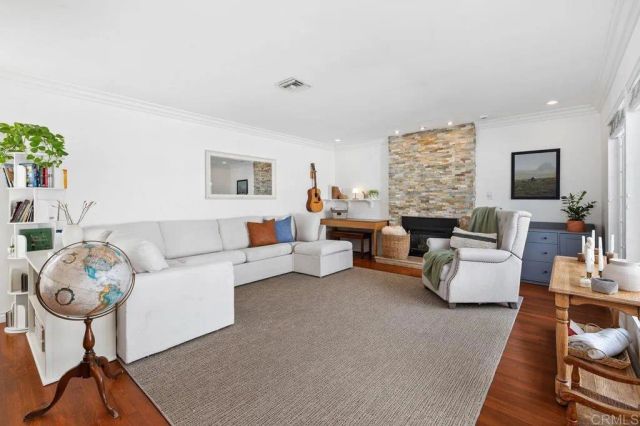 6849 Ballinger Avenue, San Diego, CA 92119