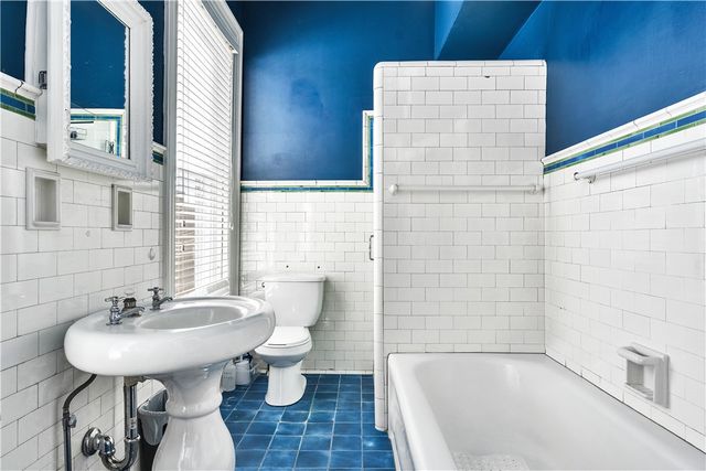 453 Angell Street, Providence, RI 02906