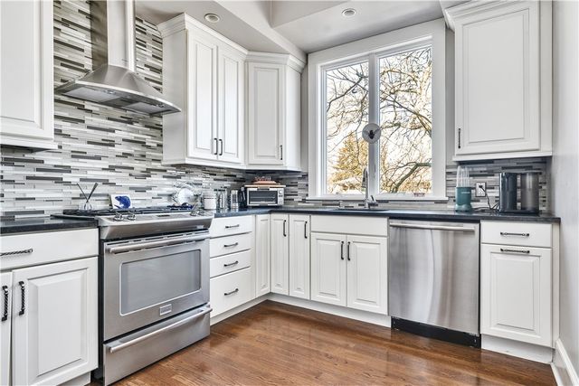 453 Angell Street, Providence, RI 02906