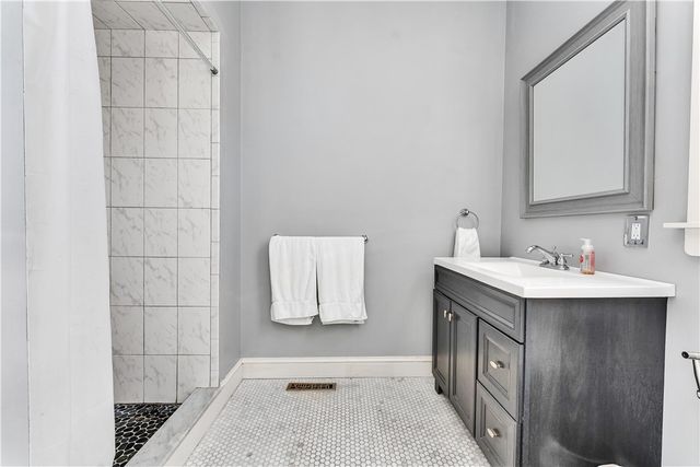 453 Angell Street, Providence, RI 02906