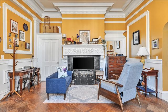 453 Angell Street, Providence, RI 02906