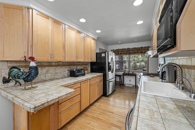 312 Edgewood Drive, Canyon City, OR 97820