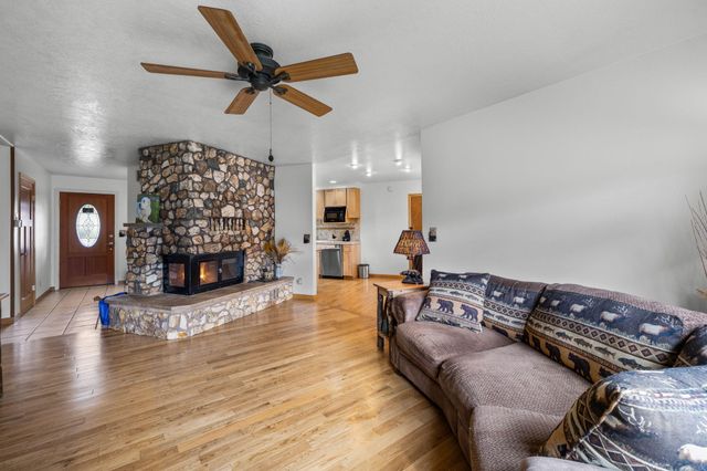 312 Edgewood Drive, Canyon City, OR 97820