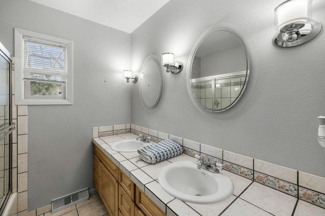 312 Edgewood Drive, Canyon City, OR 97820
