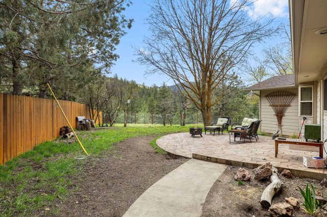 312 Edgewood Drive, Canyon City, OR 97820