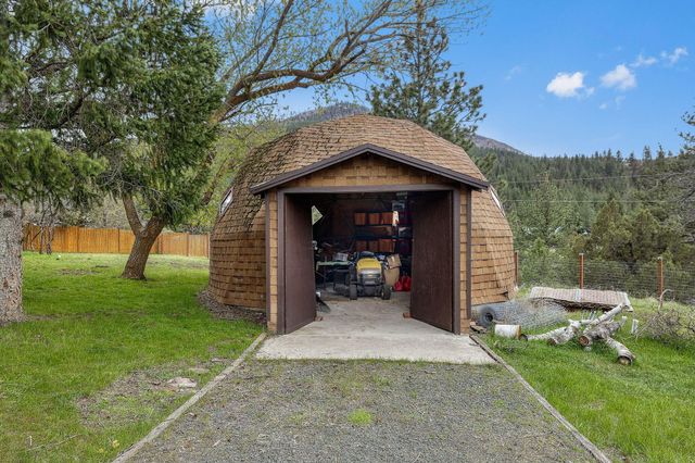 312 Edgewood Drive, Canyon City, OR 97820