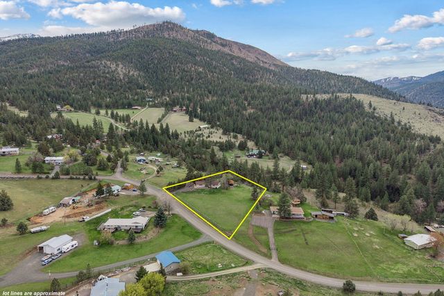 312 Edgewood Drive, Canyon City, OR 97820