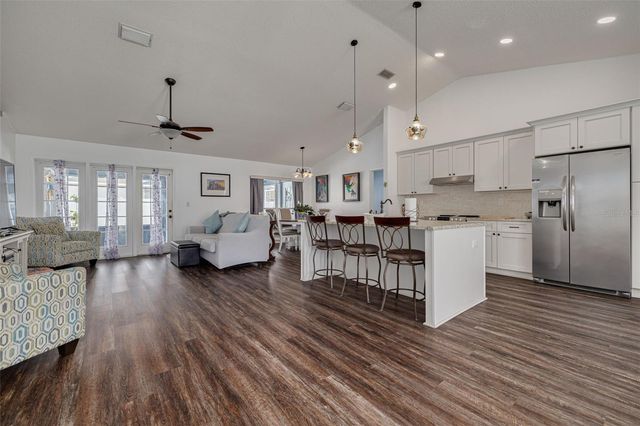 1472 BAY VIEW STREET, Tarpon Springs, FL 34689