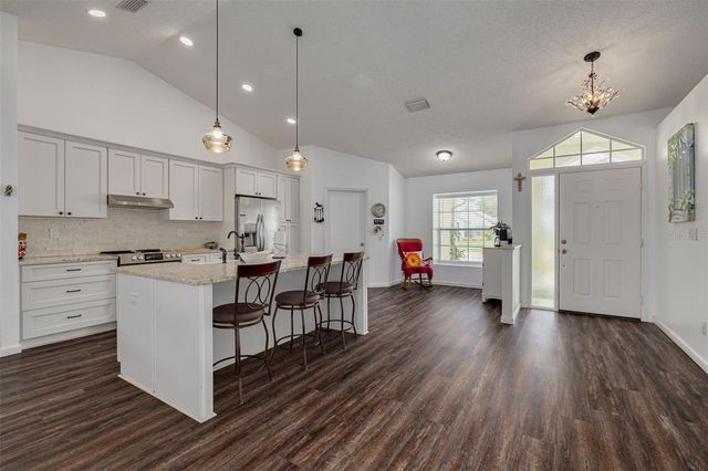 1472 BAY VIEW STREET, Tarpon Springs, FL 34689