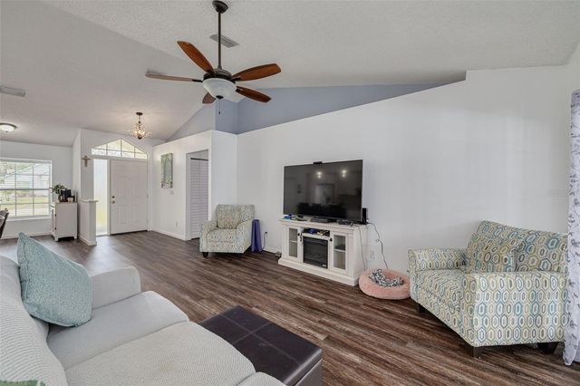 1472 BAY VIEW STREET, Tarpon Springs, FL 34689