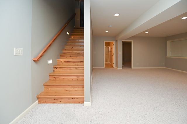 3023 Stone Creek Court, Marion, IA 52302