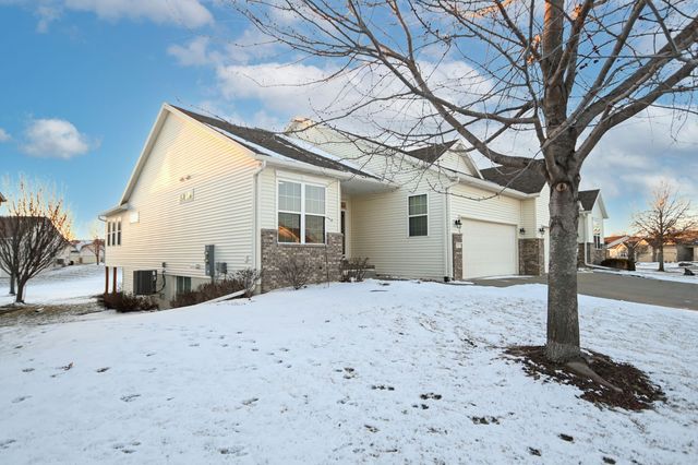 3023 Stone Creek Court, Marion, IA 52302