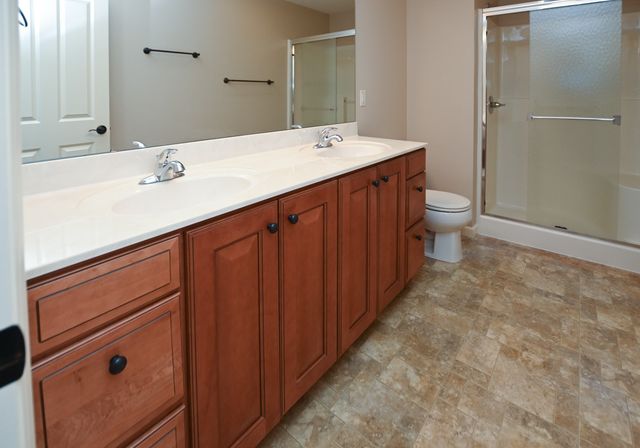 3023 Stone Creek Court, Marion, IA 52302