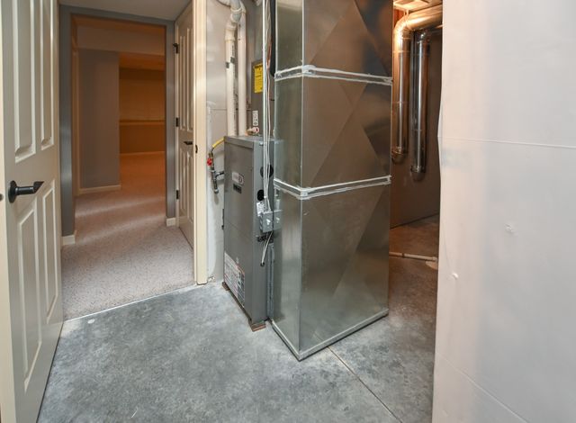 3023 Stone Creek Court, Marion, IA 52302