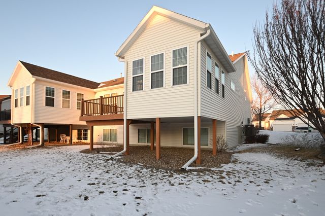 3023 Stone Creek Court, Marion, IA 52302