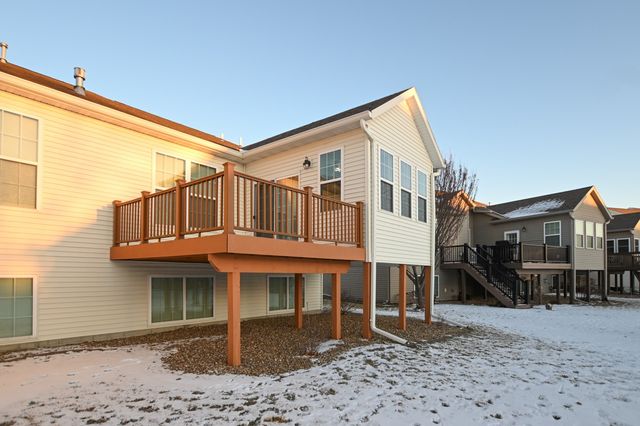 3023 Stone Creek Court, Marion, IA 52302