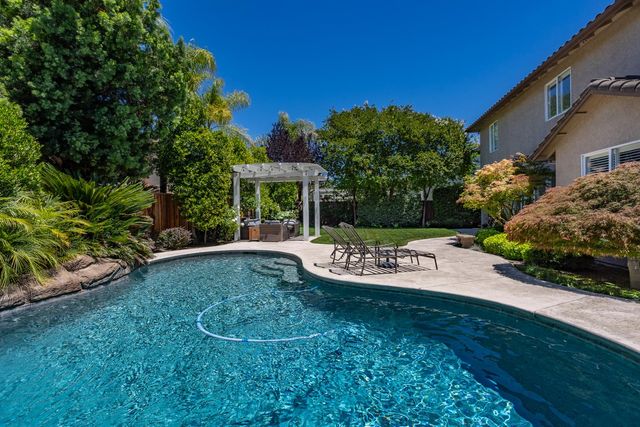 2713 Veneto Dr, Modesto, CA 95356