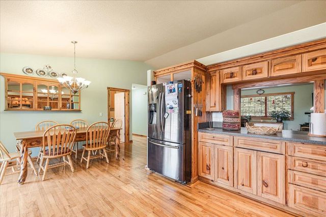 3855 NW Montgomery Avenue, Redmond, OR 97756