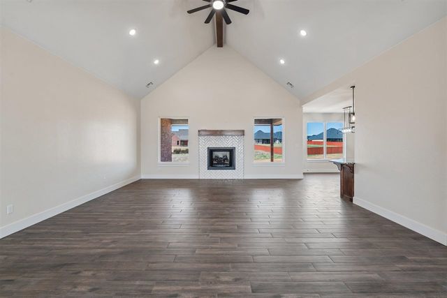 12065 Bighorn Ln, Elgin, OK 73538