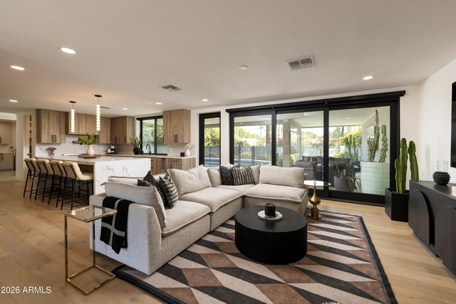 8901 N 80TH Way, Scottsdale, AZ 85258