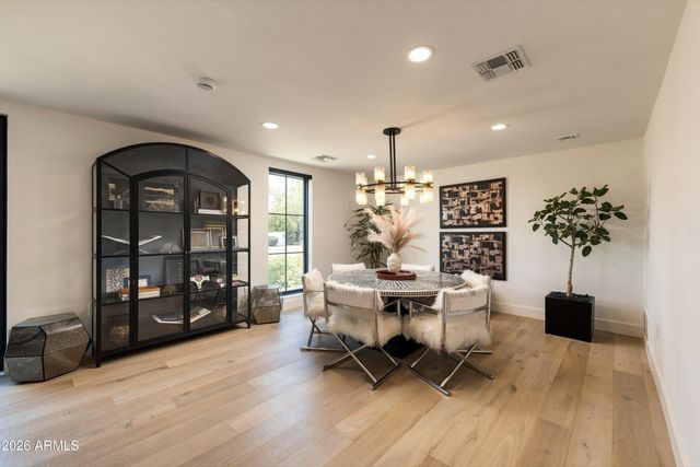 8901 N 80TH Way, Scottsdale, AZ 85258