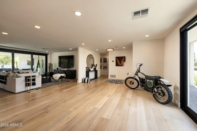 8901 N 80TH Way, Scottsdale, AZ 85258