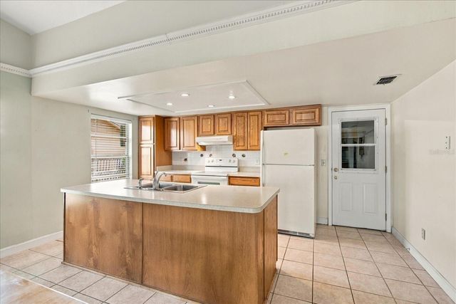 3240 AUTUMNWOOD TRAIL, Apopka, FL 32703