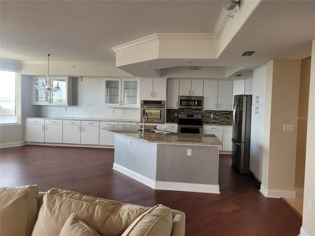 111 E MONUMENT AVENUE 706, Kissimmee, FL 34741