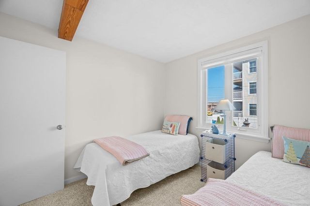 178 North End Blvd A, Salisbury, MA 01952