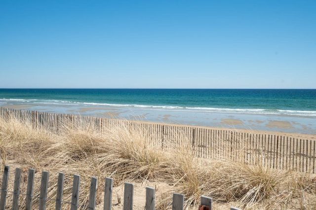 178 North End Blvd A, Salisbury, MA 01952