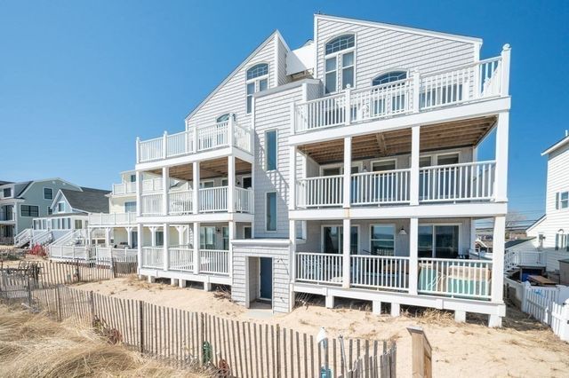 178 North End Blvd A, Salisbury, MA 01952
