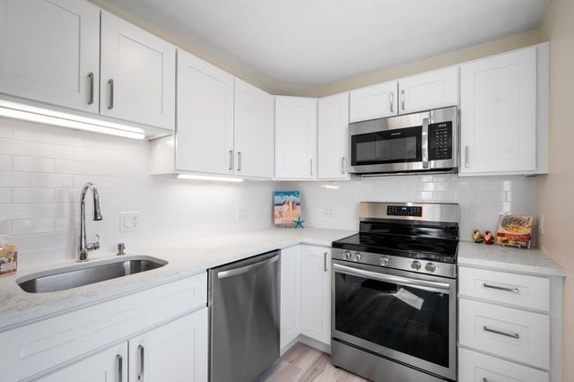 178 North End Blvd A, Salisbury, MA 01952
