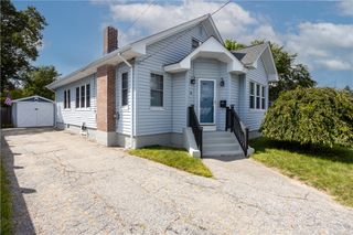 14 Delaware Avenue, Warwick, RI 02888